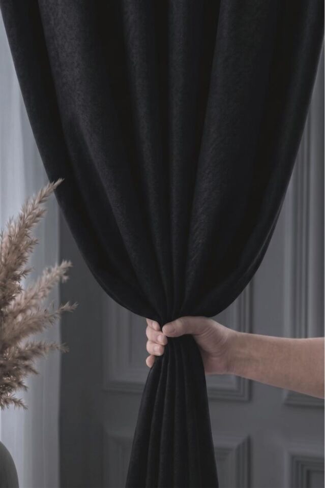 Bej Kadife Dokulu Fon Perde TEK KANAT 1/2 SEYREK PİLE Düz Sade Her Odaya Uygun Siyah - 130 x 250