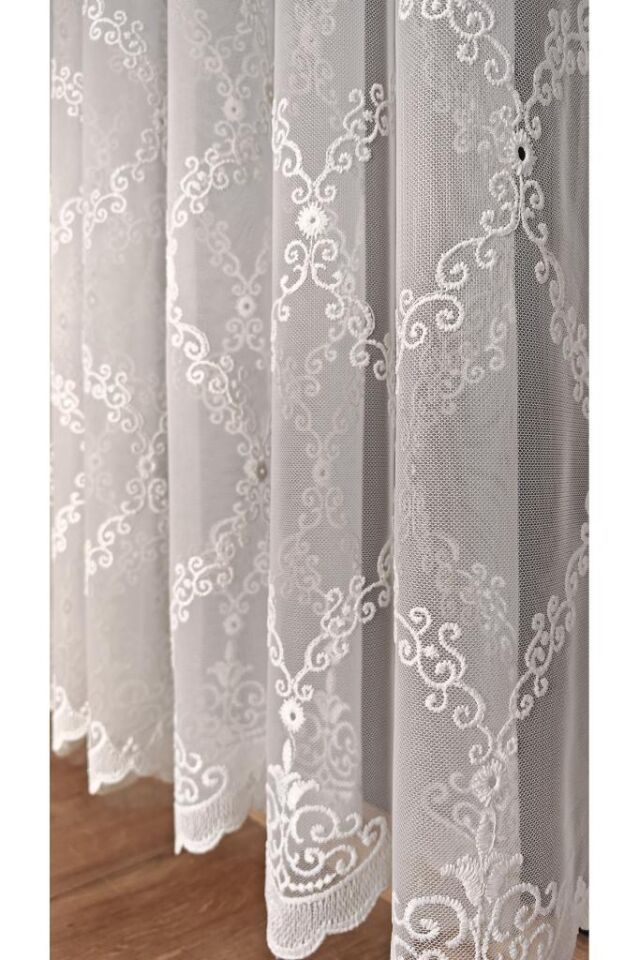 Ekru Serpme Brode Desenli Tül Perde 1/3 Sık Pile Ütü İstemez Eteği Kurşunsuz Her Odaya Uygun Ekru - 150 x 250