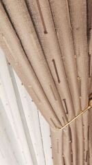 Kahve Pano Fon Perde Dikey Çizgi Detay Tek Kanat 1/3 Sık Pileli Lüks Seri Ağır Gramajlı Parlak Kahve - 90 x 260 - Sık Pile ( 1 x 3 ) - Korniş