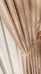 Krem Pano Fon Perde Dikey Çizgi Detay Tek Kanat 1/3 Sık Pileli Lüks Seri Ağır Gramajlı Parlak Gri̇ - 90 x 260 - Sık Pile ( 1 x 3 ) - Korniş