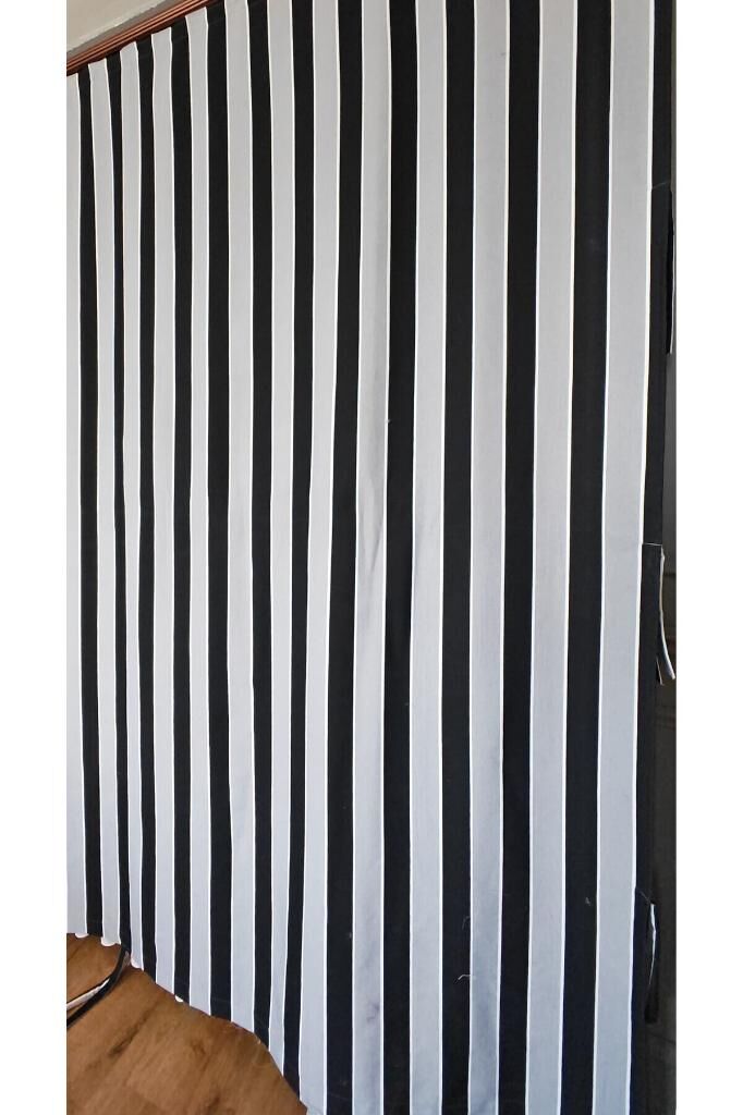 Balkon Perdesi Lüks 1.Sınıf Branda Kumaş EnxBoy Yağmur Geçirmez Kalın Bağcık Düğmeli Balkon Brandası Siyah Gri - 180 x 230